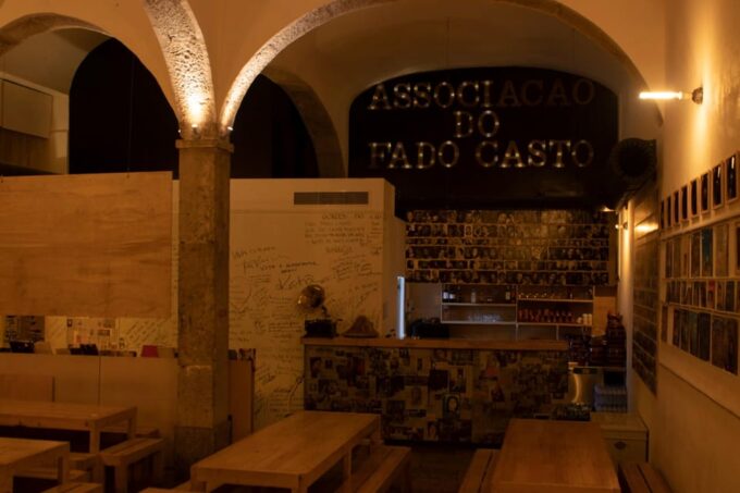 Lisbon: Fado Night With Dinner in Ancient Fado House - Accessibility and Policies