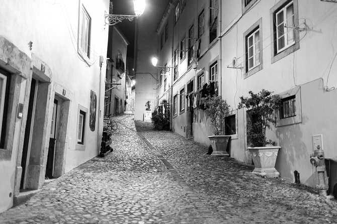 Lisbon Fado Walking Tour (With a Fado Singer) - Cancellation Policy and Booking
