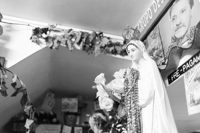 Lisbon Fado Walking Tour (With a Fado Singer) - Lisbon Highlights and Experiences