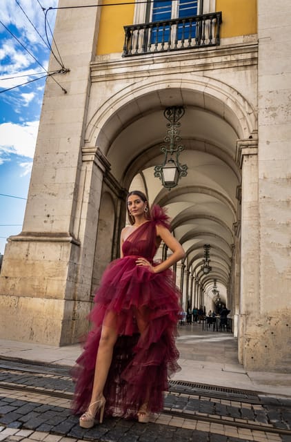 Lisbon: Flying Dress & Fashion Photoshoot at Iconic Places - Photoshoot Process