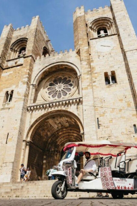 Lisbon: Food and Wine Tasting 4-Hours Tuk Tuk Tour - Exploring Lisbons Neighborhoods