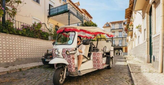 Lisbon: Food and Wine Tasting 4-Hours Tuk Tuk Tour - Unique Tuk-Tuk Experience