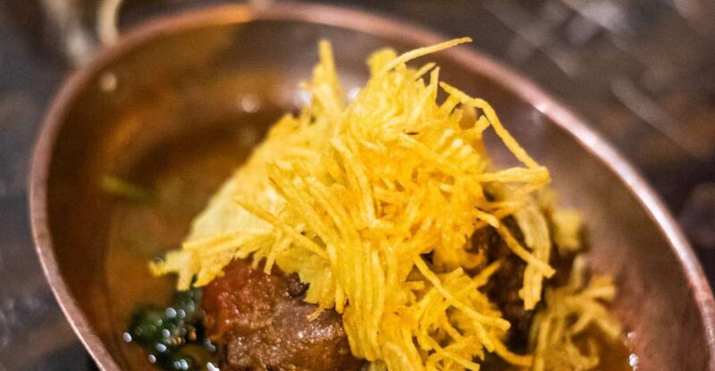 Lisbon Food & Fado Tour: An Evening Out in Mouraria & Alfama - Local Interaction and Community Connection