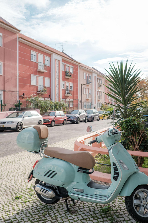 Lisbon: Food Tour in the Most Authentic Quarter - Key Points