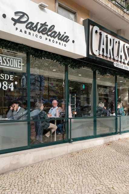 Lisbon: Food Tour in the Most Authentic Quarter - Tour Guide and Language Options