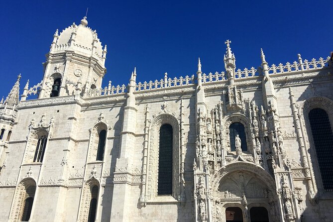 Lisbon Full Day Tour From Albufeira - Health and Accessibility