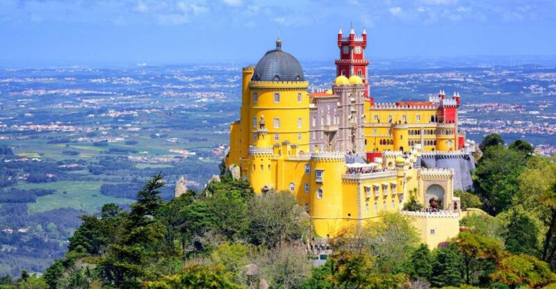 Lisbon: Full-Day Tour to Sintra and Cascais - Tour Duration and Guide