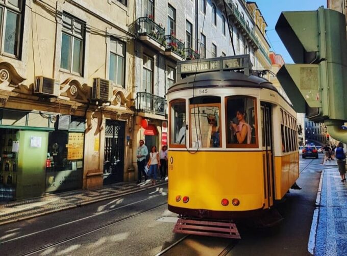 LISBON GRAND EXPERIENCE Tuktuk Tour in German - Frequently Asked Questions