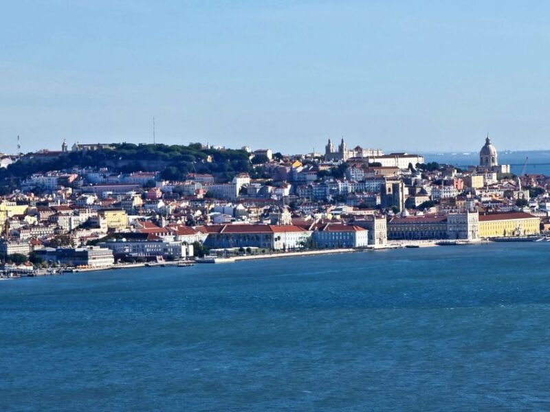 Lisbon: Guided Setúbal History and Fish Market Tour - Key Points