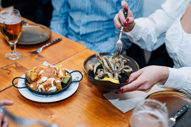 Lisbon Guided Walking Food Tour With Dinner and Drinks - Meeting and End Points