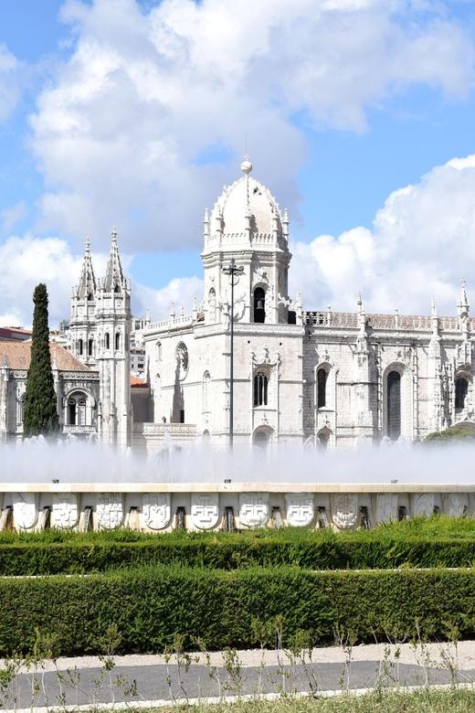 Lisbon: Half-Day Guided Sightseeing Tour by Tuk Tuk - Inclusions and Exclusions