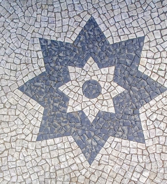 Lisbon Half Day: Private Tour of the Citys Charms - Cancellation and Payment