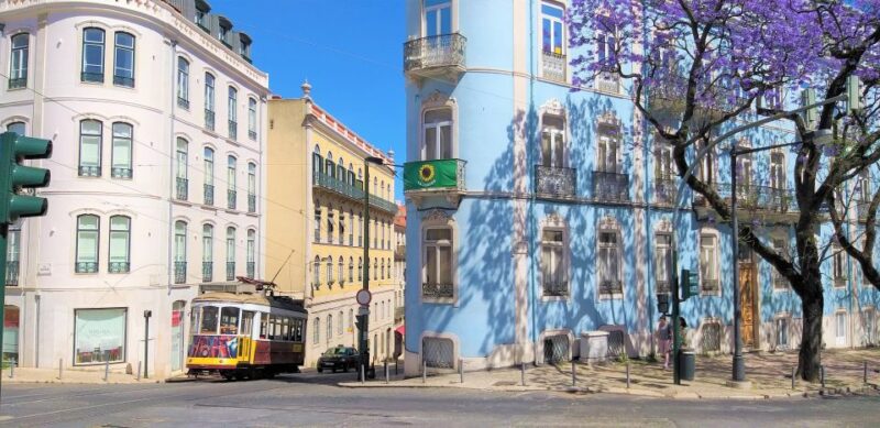 Lisbon: Highlights Tour of Lisbon, Sintra, and Cascais - Key Points