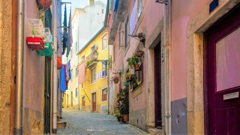 Lisbon: Highlights Tour of Lisbon, Sintra, and Cascais - Meeting Point and Check-in