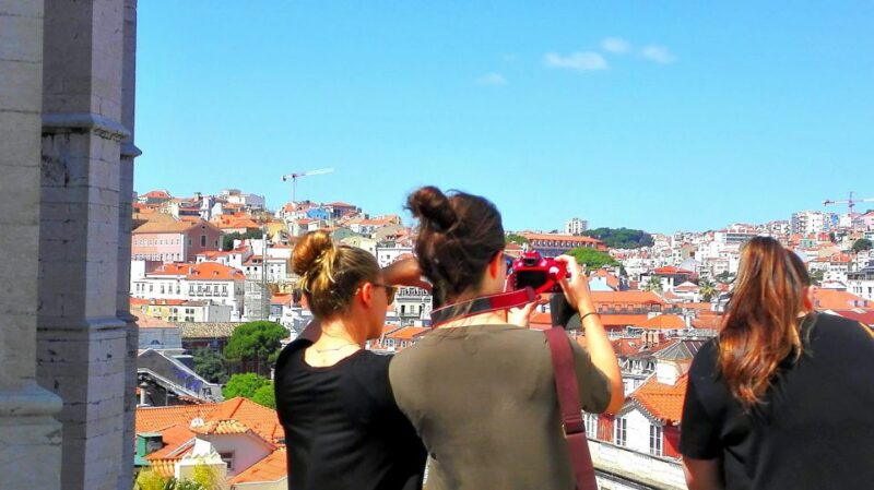 Lisbon: Layover Tour With Airport Pickup and Drop-Off - Flexible Start Times