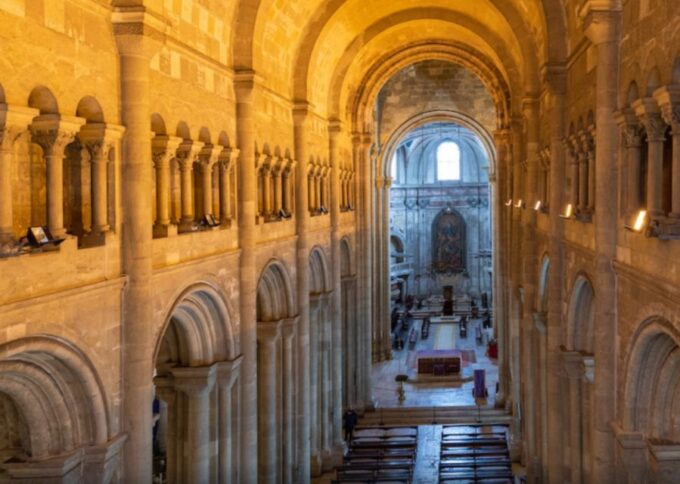 Lisbon: Lisbon Cathedral Entry Ticket - Accessibility and Facilities
