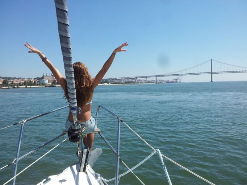 Lisbon: Lisbon Sightseeing by Boat With Locals - Experience Highlights