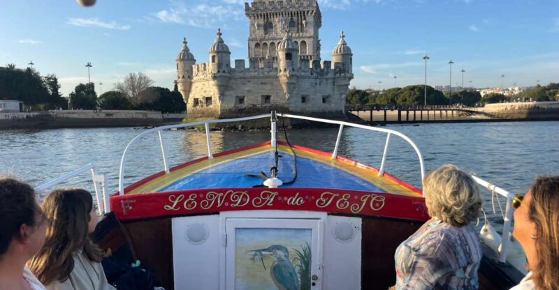 Lisbon: Live Guided Traditional Boat Sightseeing Cruise Tour - Key Points