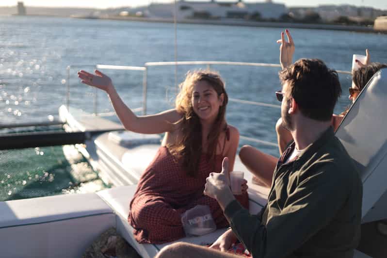 Lisbon: Love Catamaran Sunset Exclusive for Couples - Tour Itinerary