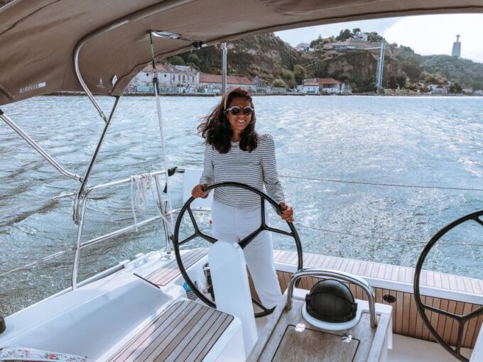 Lisbon: Luxury Private Sailing Boat Cruise on River Tagus - Departure and Return