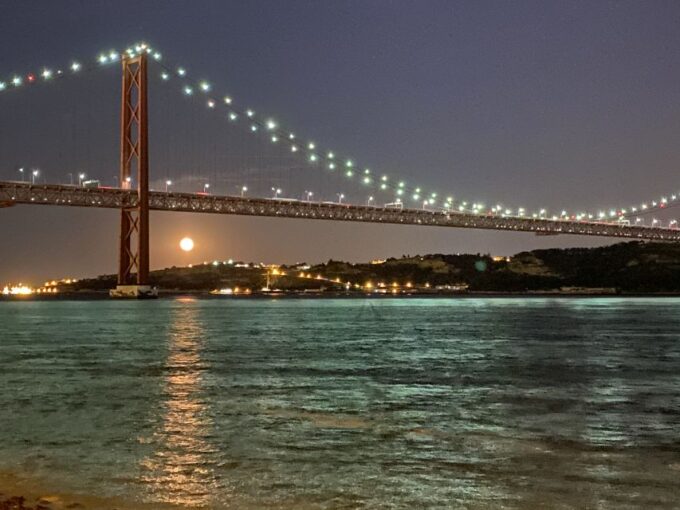 Lisbon: Luxury Sailboat Cruise at Night - Booking Flexibility