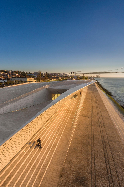 Lisbon: MAAT Gallery and MAAT Central Architecture Tour - Key Points