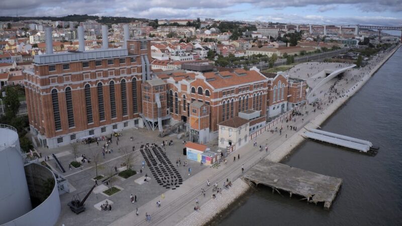 Lisbon: MAAT Gallery and MAAT Central Architecture Tour - Meeting and Preparation