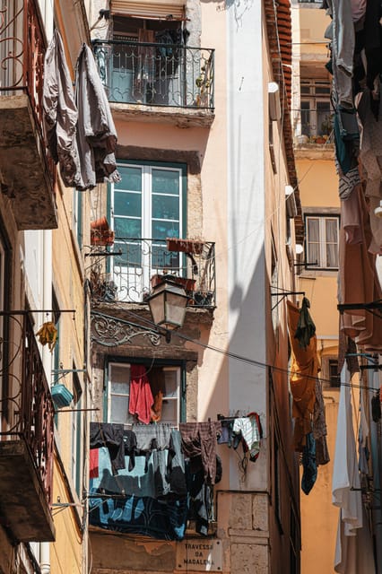 Lisbon: Magical-Mystery-Walkingtour for Photographer - Tour Dates and Pricing