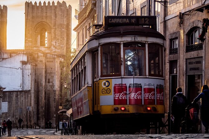 Lisbon Medieval Hills Private Tour on Tuk-Tuk - Pickup Information