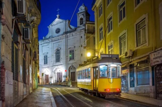 LISBON NIGHT TOUR - Stunning Nighttime Locations