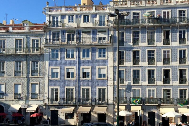 Lisbon: Old Quarter Highlights Tour - Participant Requirements