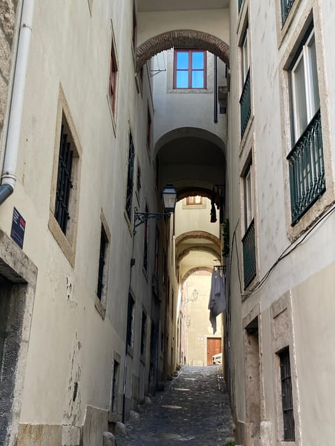 Lisbon: Old Town and Chiado Vintage Car Tour - Potential Tour Extensions