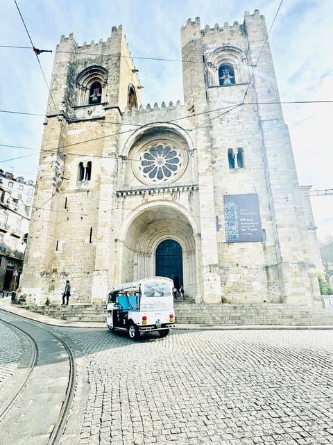 Lisbon: Old Town TukTuk Tour - Tour Duration and Availability