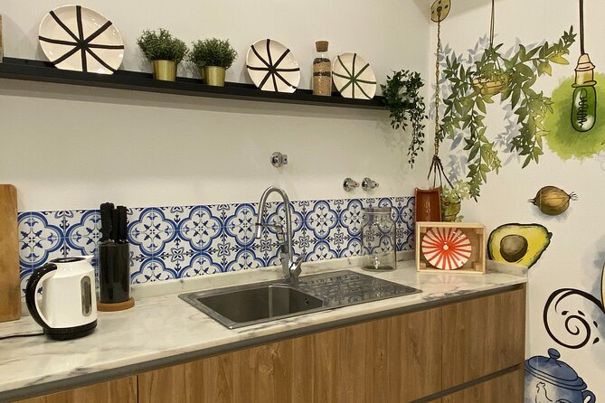 Lisbon Portuguese Cooking Class With 3-Course Dinner - Included in the Experience