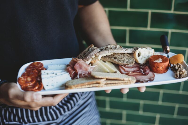 Lisbon: Portuguese Wine and Cheese Tasting With Lunch - Meeting Point and Availability