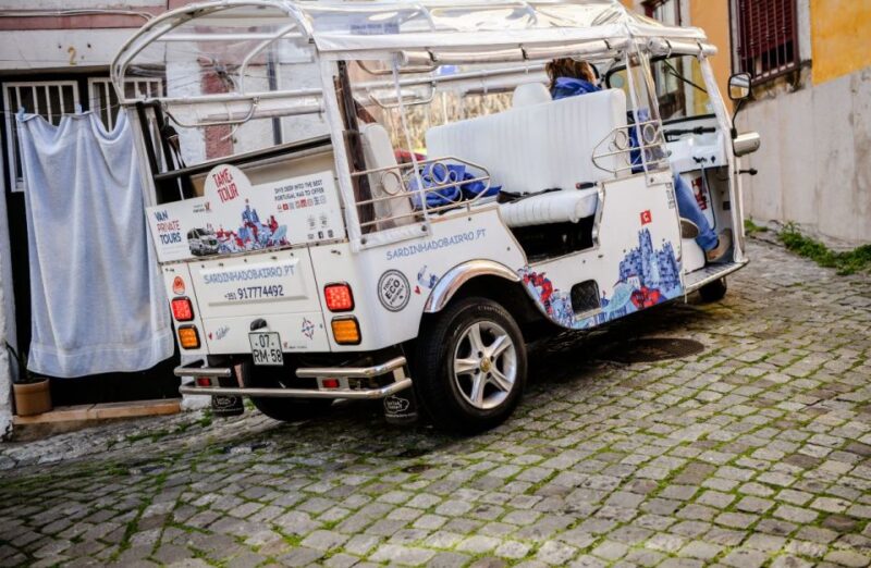 Lisbon: Private City Tour by Eco Tuk Tuk - Important Information