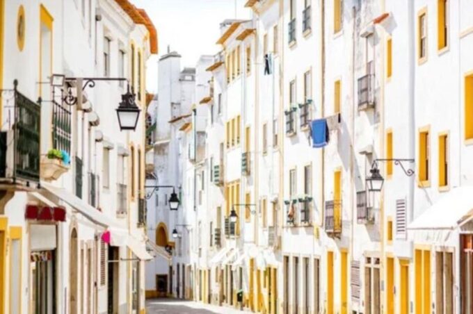 Lisbon: Private Full Day Evora & Alentejo Wine Tour - Cultural Sites