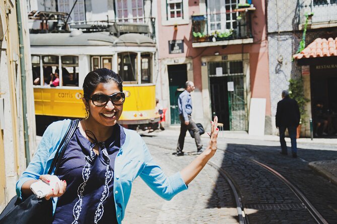 Lisbon Private Layover Tour: Main Must-See Sites With a Friendly Local Guide - Capturing Memorable Photo Opportunities