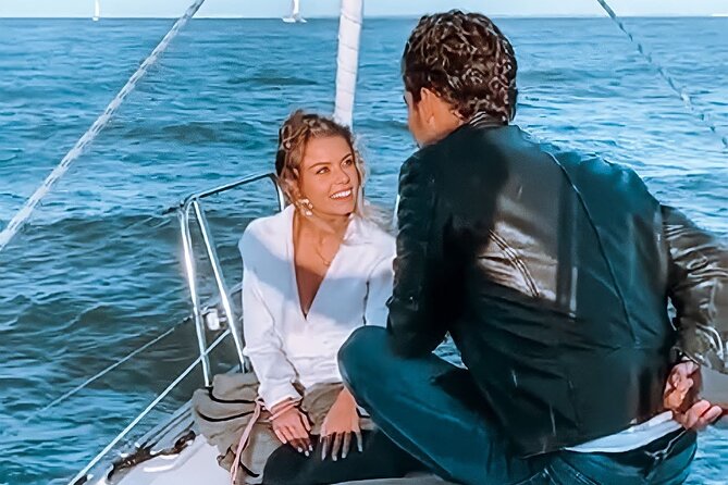 Lisbon Private Luxury Boat Tour With Welcome Drink - Tour Duration and Schedule