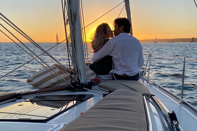 Lisbon Private Luxury Boat Tour With Welcome Drink - Pricing and Booking