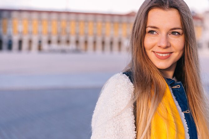Lisbon : Private Professional Photoshoot at Praça Do Comercio - Accessibility and Participation