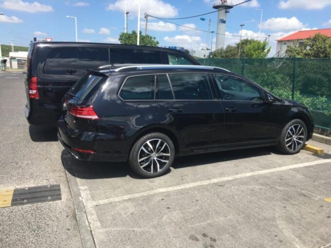 Lisbon: Private Transfer Between the Airport & Sesimbra Area - Customer Reviews and Ratings