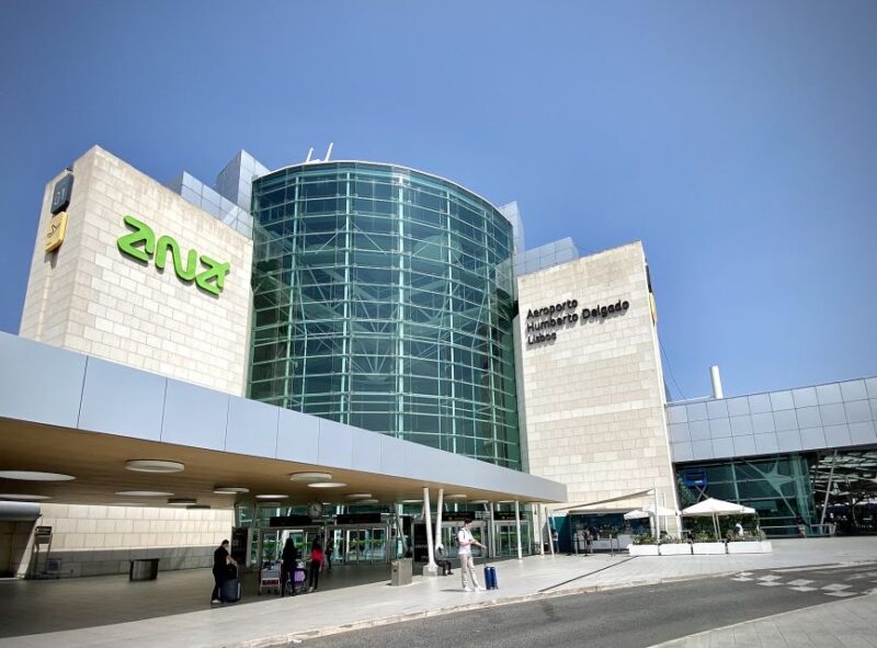 Lisbon: Private Transfer From Humberto Delgado Airport - Inclusions