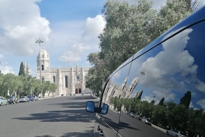 Lisbon Private Transfer to Airport - Meeting and Pickup Arrangements