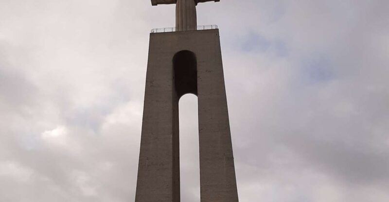 Lisbon: Private Tuk Tuk Tour Christ the King & Abril Bridge - Booking Information