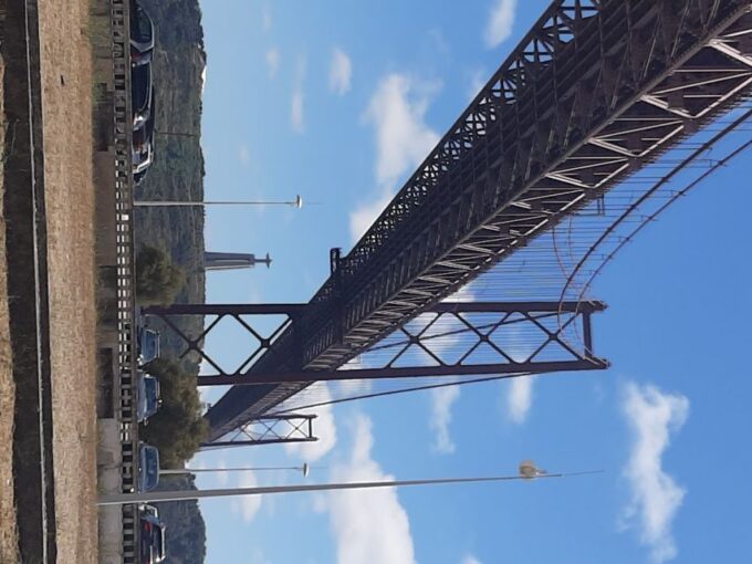 Lisbon: Private Tuk Tuk Tour Christ the King & Abril Bridge - Tuk-Tuk Tour Experience