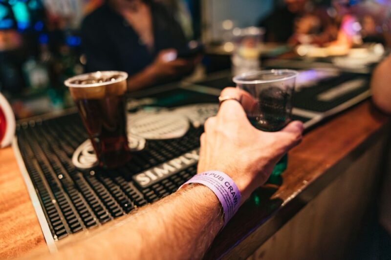 Lisbon: Pub Crawl With Open Bar, Shots, & VIP Club Entry - Customer Feedback