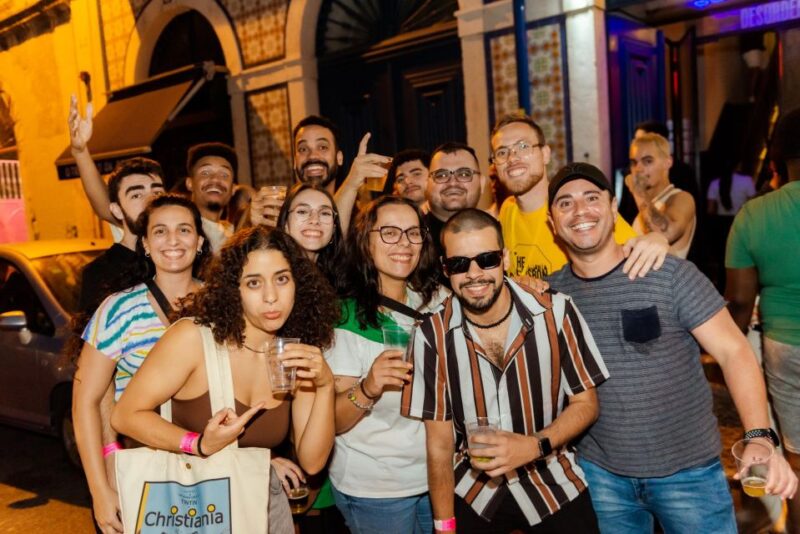 Lisbon: Pub Crawl With Open Bar, Shots, & VIP Club Entry - Participant Information
