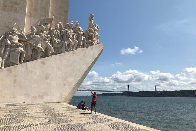 Lisbon: Rent a Scooter From 4h up to 7 Days Honda Pcx - Meeting and Return Details