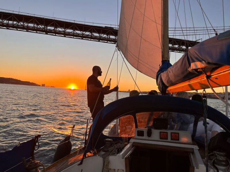 Lisbon: Sailboat Sunset Tour With a Drink - Customer Feedback